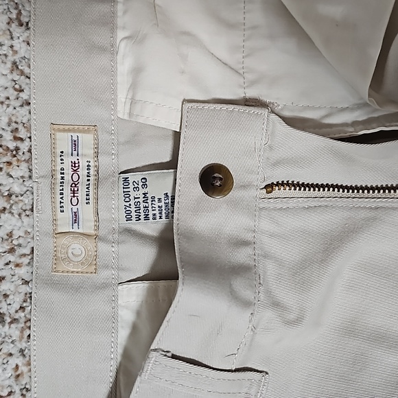 Cherokee Khakis - Picture 3 of 4